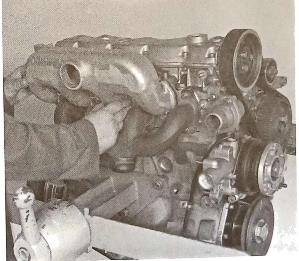 Montaggio collettore di aspirazione sul motore