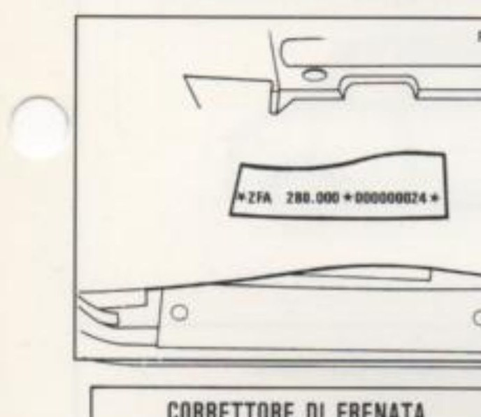 Posizione del numero di identificazione dell'autotelaio sul fondo scocca (P2D005A04)