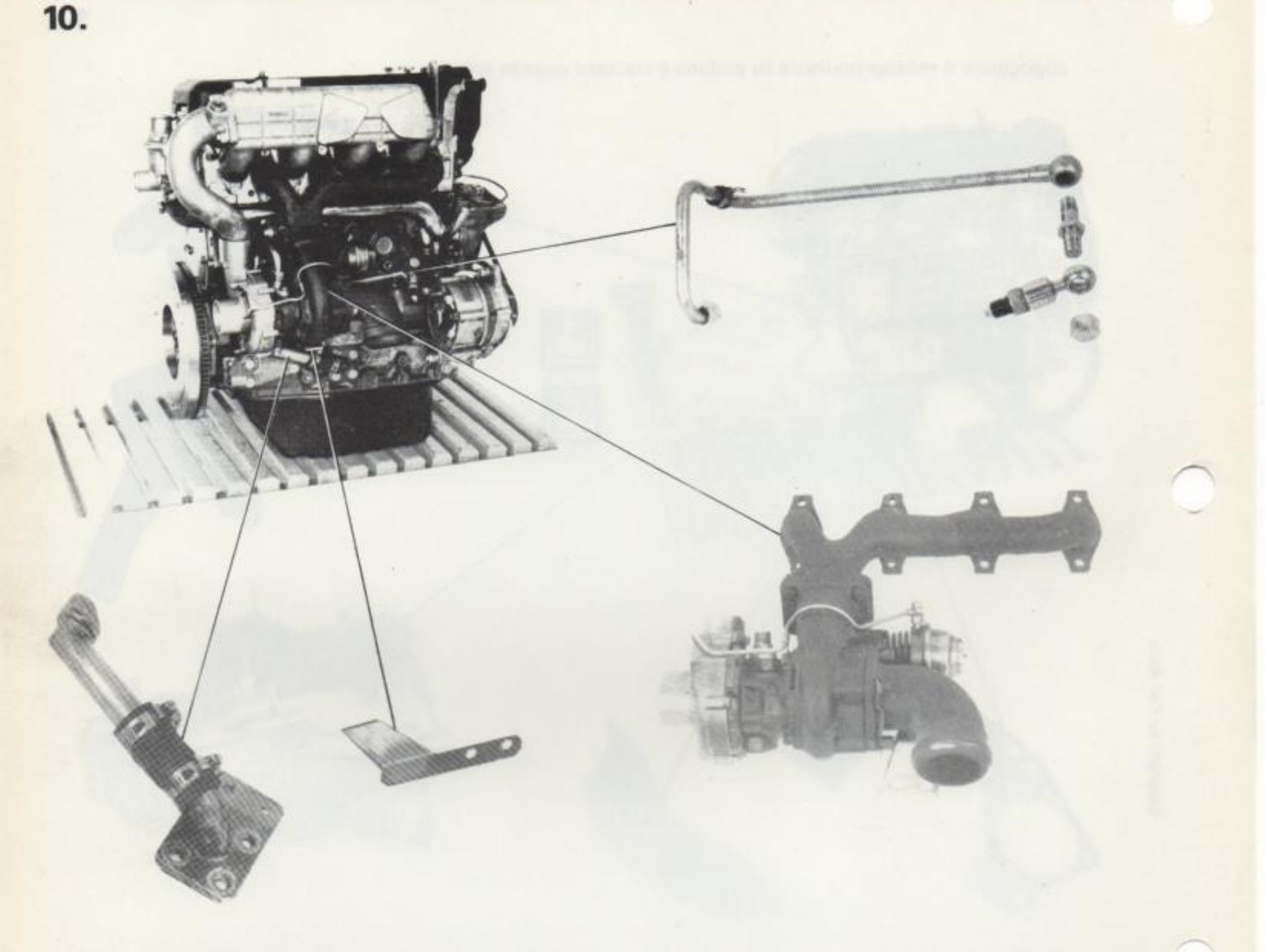 Gruppo motopropulsore 2500 Turbo D con particolari smontati: collettore di scarico con turbocompressore, tubazioni e supporti