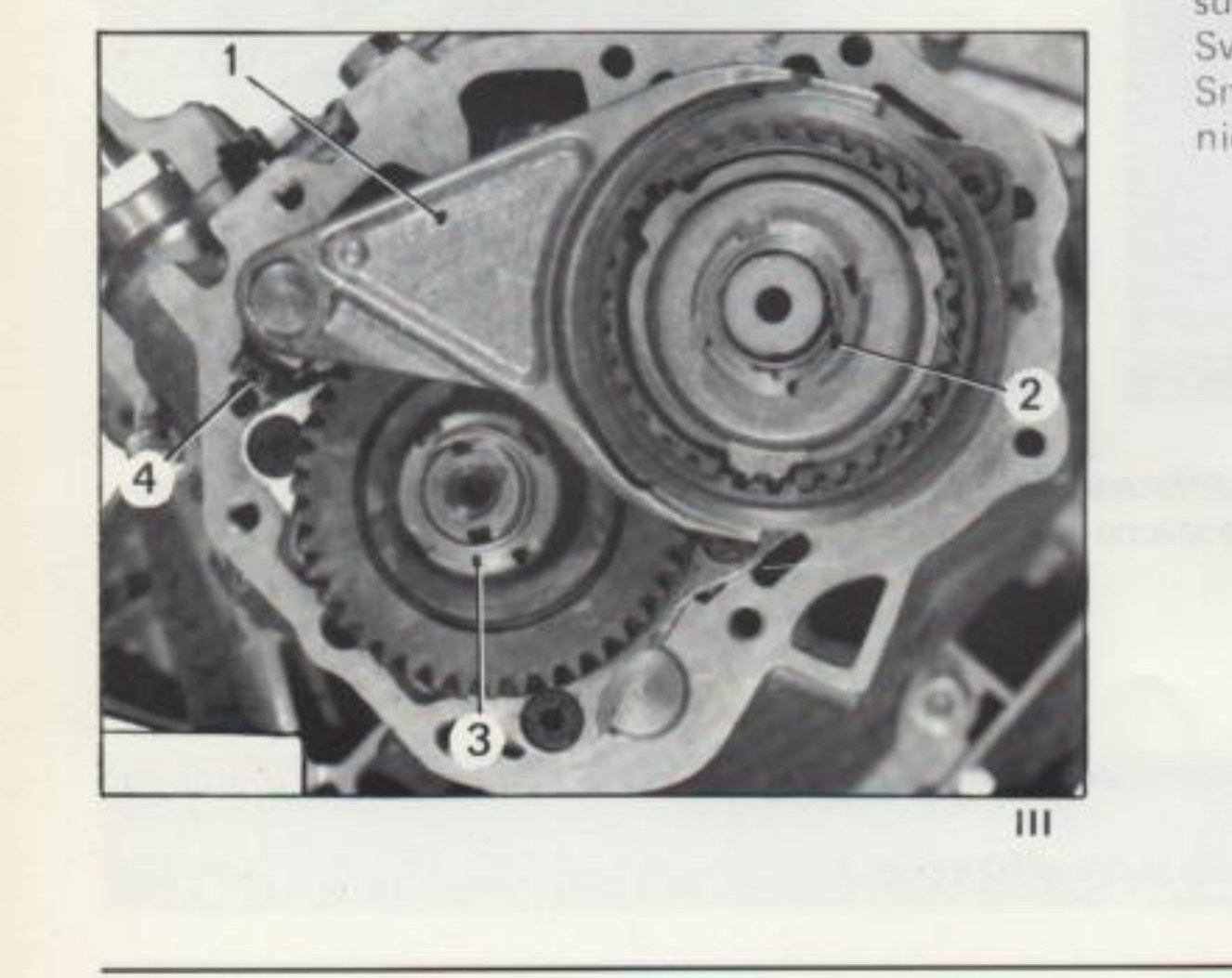 Sincronizzatore 5ª velocità - 2° tipo (fig. III), riferimenti 1, 2, 3, 4