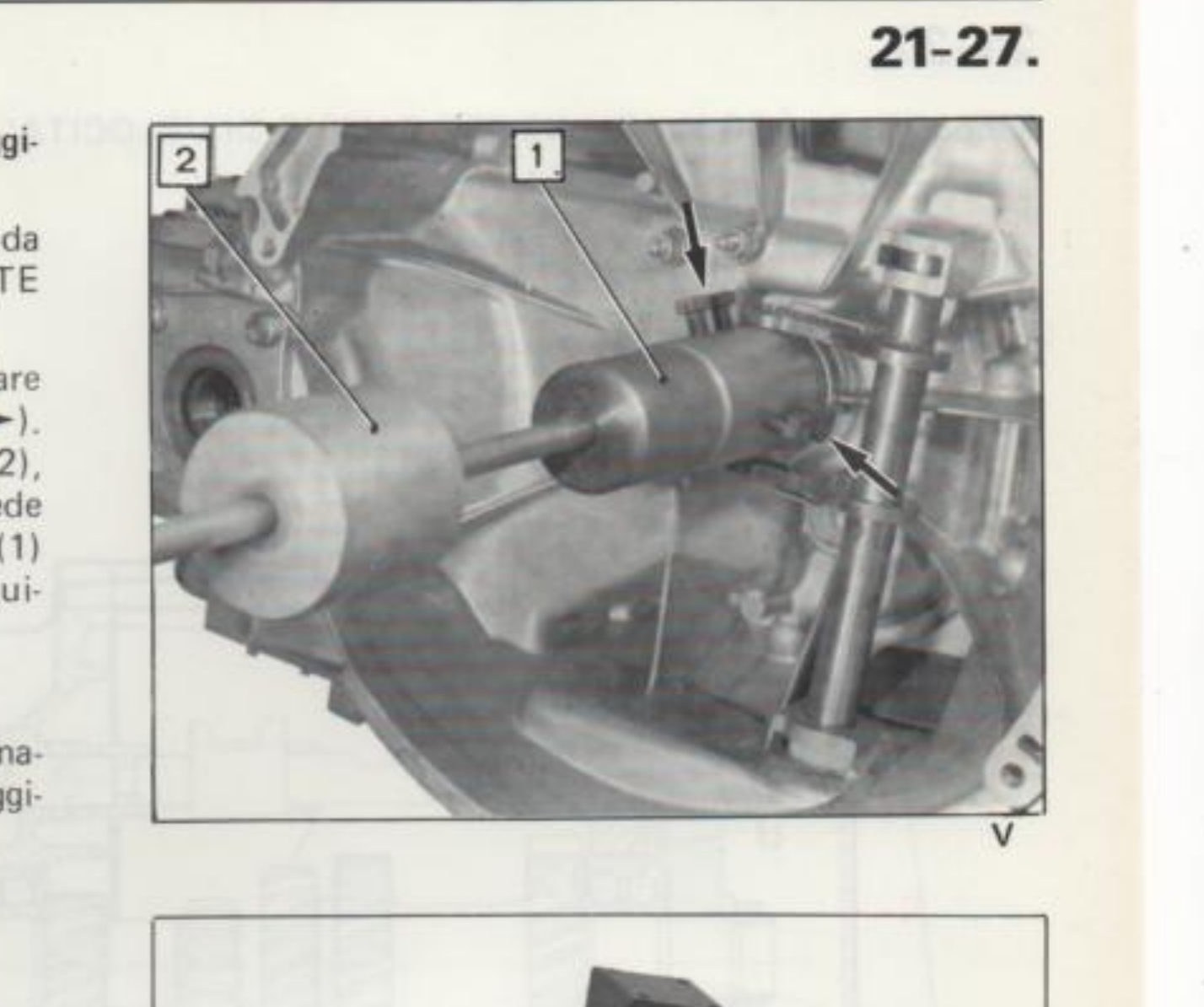 V — Montaggio manicotto-guida con particolari 1870409000 (1) e massa battente 1840206000 (2)
