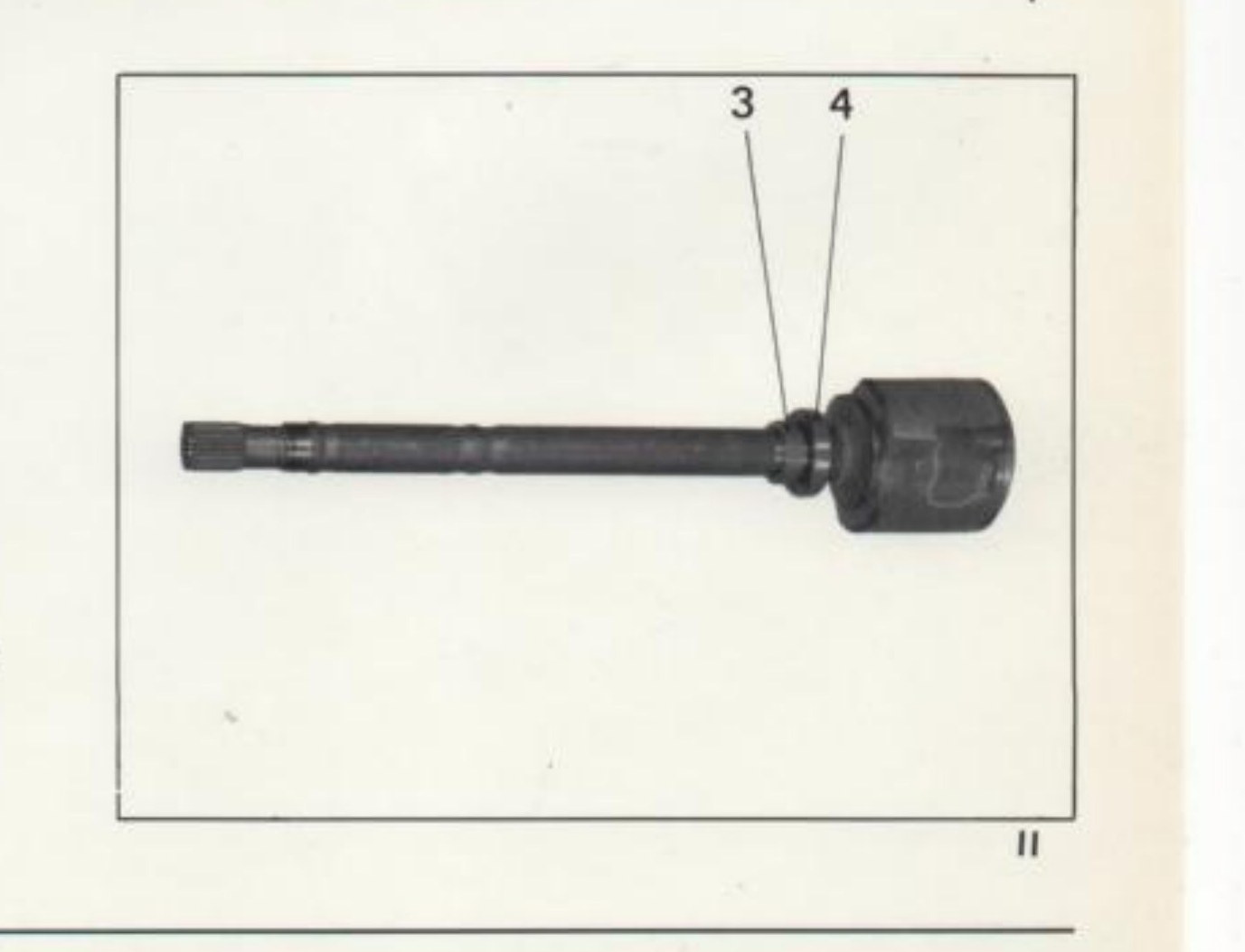 fig. II — Boccola (3) e cuscinetto (4)