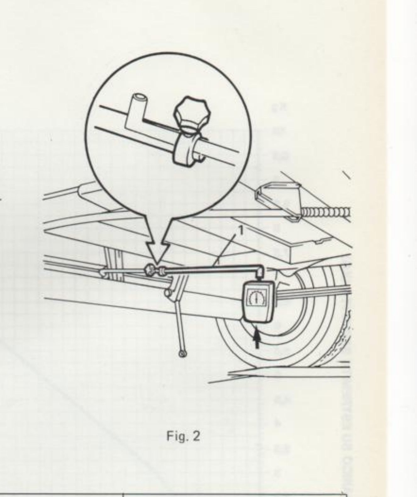 Fig. 2 — Particolare del comando con dinamometro applicato
